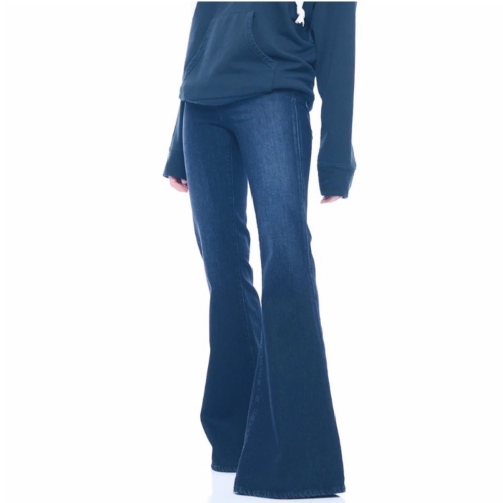 Free Peoples x Sandrine Rose Super Flare Jeans in‎ Indigo, High Rise, Sz 26, NWT
